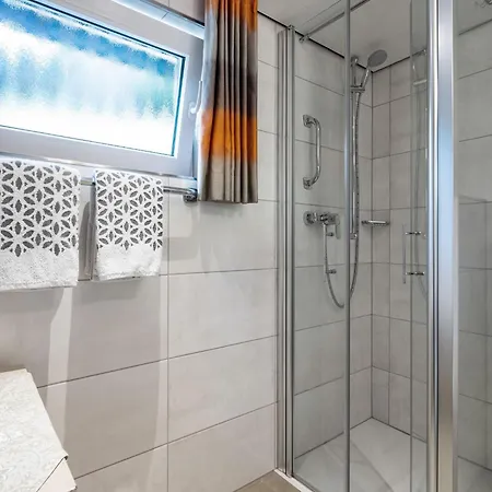 Ferienwohnung, Oberkirchen, Cleaning Included *